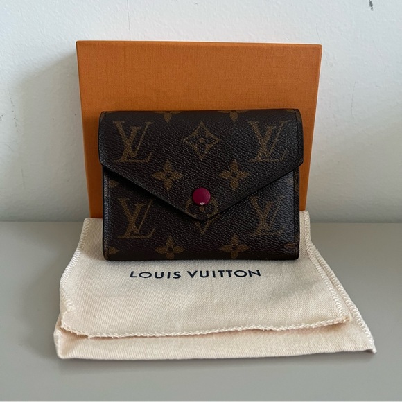 LV Louis Vuitton Victorine Wallet Monogram Fuchsia Pink - Picture 1 of 6
